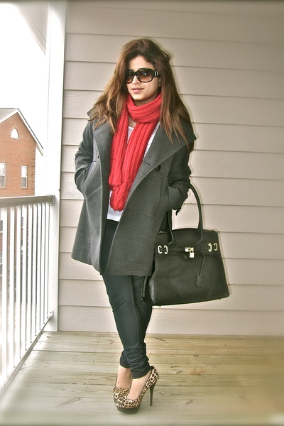 nude leopard print Bakers shoes - heather gray Forever 21 coat - navy Forever 21