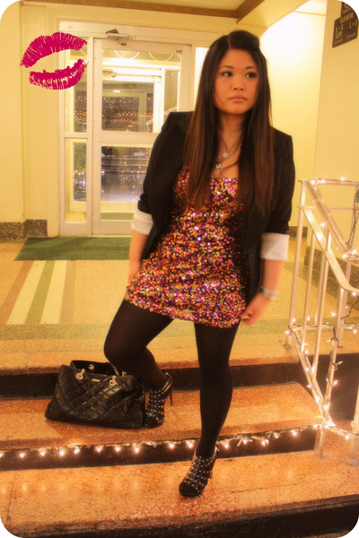 white house black market black dress. White House Black Market