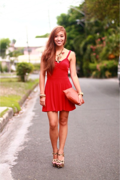 red dress brown heels