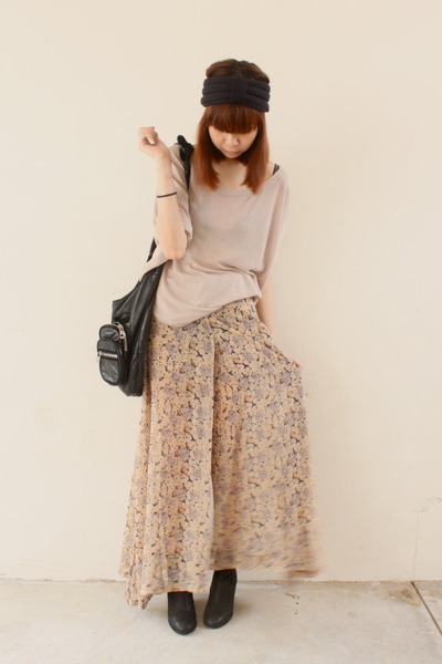 Pink Lucyd Acyd Tops, Beige The Scarlet Room Pants, Black ...