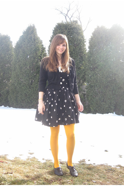 black Robbie Bee dress - black Take out sweater - yellow Gap tights ...